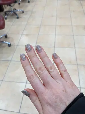 Nail Tech