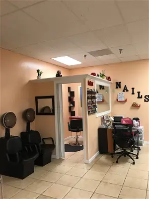 La Perla Hair Salon