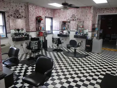 Cosmopolitan Peluqueria Hispana, Hair Salon