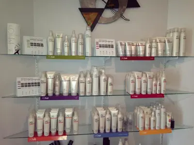 Silhouette Salon