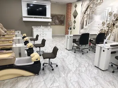 Happy Nails Spa