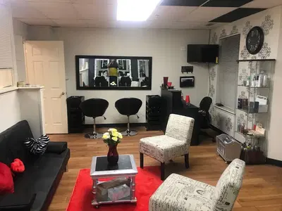 Divas Dominican Hair Design