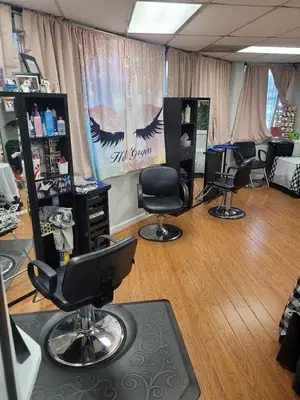 Reflections Salon