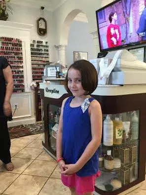 DX Organic Nails & Barber Shop