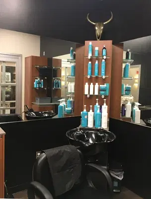 Emerson Knox Studio (Sola Salon Suite #22)