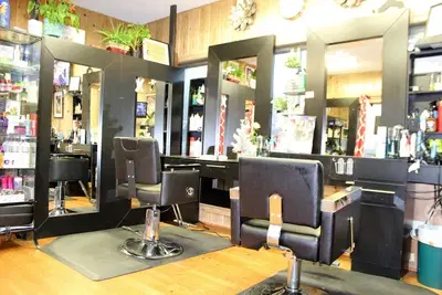 Yessenia's Salon