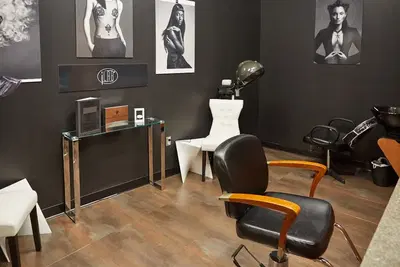 E Harlan Scott Salon