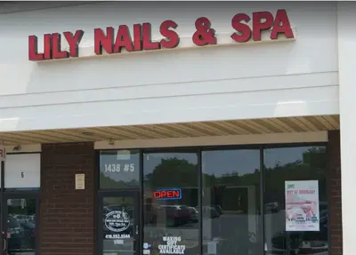 Lily Nails & Spa