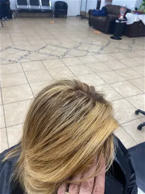 Julia Dominican Hair Salon