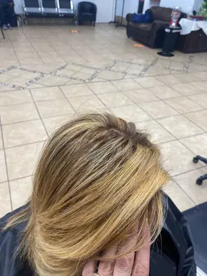 Julia Dominican Hair Salon