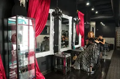 Salon Rache