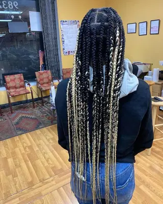 quins braiding,barber and beauty salon