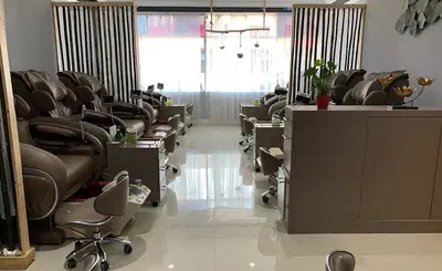 Allure Nails in Kentlands Market Square