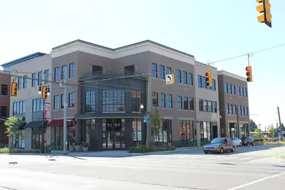 7 Salon Suites