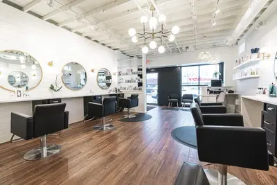 Hart & Harlow Salon