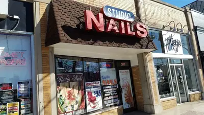 Studio Nails
