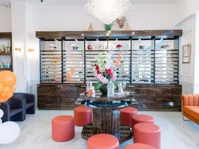 Deluxe Nail Salon Spa Novi