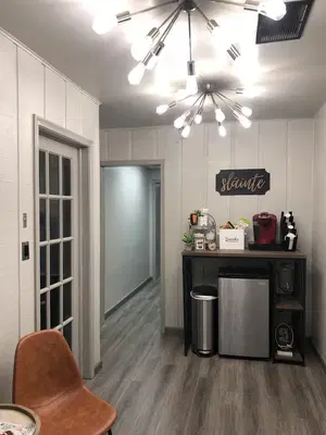 Sláinte Salon Suites