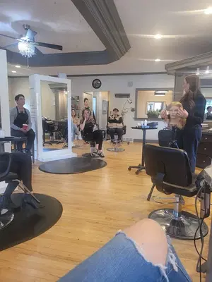 Pompa Do's Salon