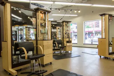 Douglas J Salon