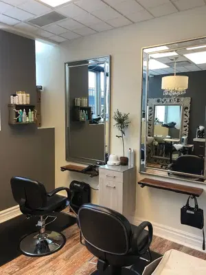 Chi-lily Salon & Color Studio