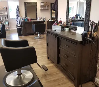 Salon Blush