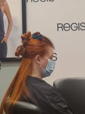 Regis Salon