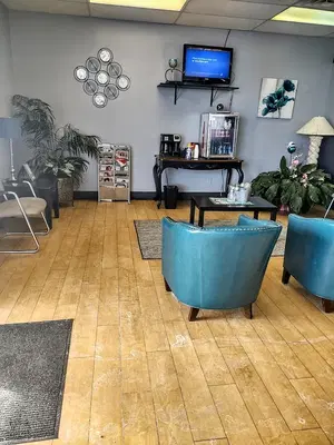 Cut Loose Family Hair Salon