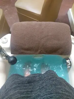 Strands Salon & Spa