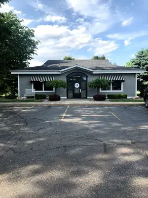 Amari Salon & Boutique