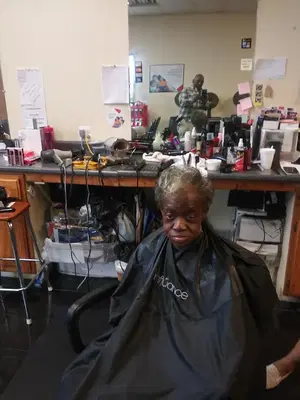 S & S Beauty Salon