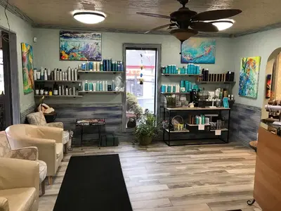 Saranda Salon