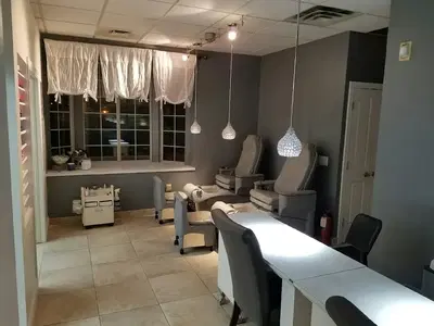 Janelle's Salon of Troy