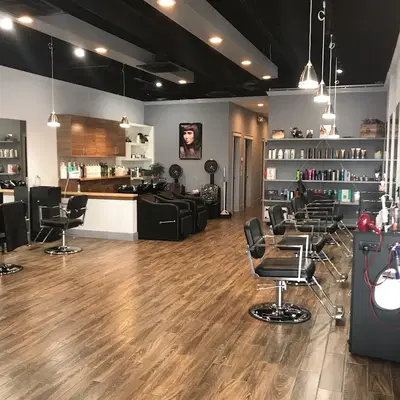 SALON 18