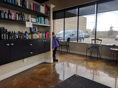 Head Over Heels Salon