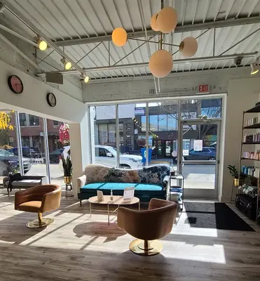 r.collective salon