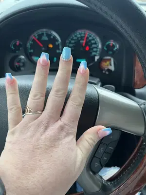 Happy Nails