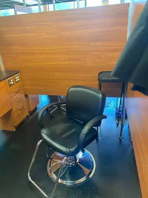 Glamour Salon & Boutique