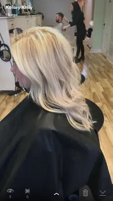 Kelsey Kelly At Cosmetiste Salon