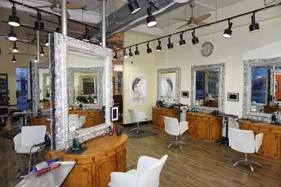 Salon Dion of Marysville
