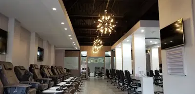 Lux Nails & Spa