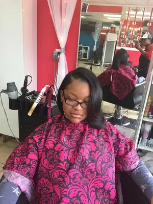 Lux Beauty Salon