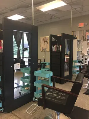 The Bombshell Beauty Lounge