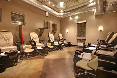 Design 1 Salon Spa Grandville