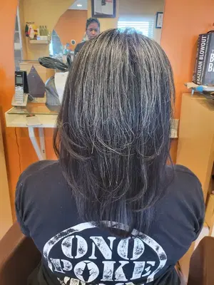 MAILY'S DOMINICAN SALON