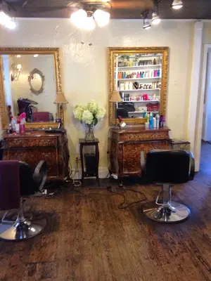 Christopher's Salon Inc