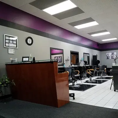 Vivid Details Salon