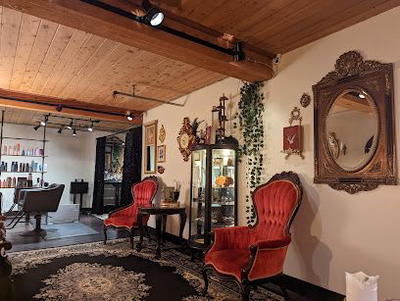Dead Rose Salon Loft