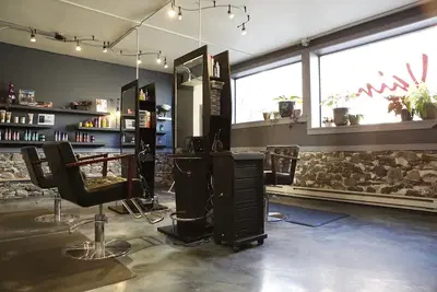 London Rayne Salon
