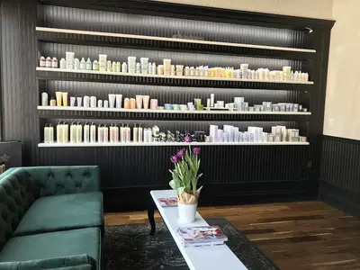 Petite Salon